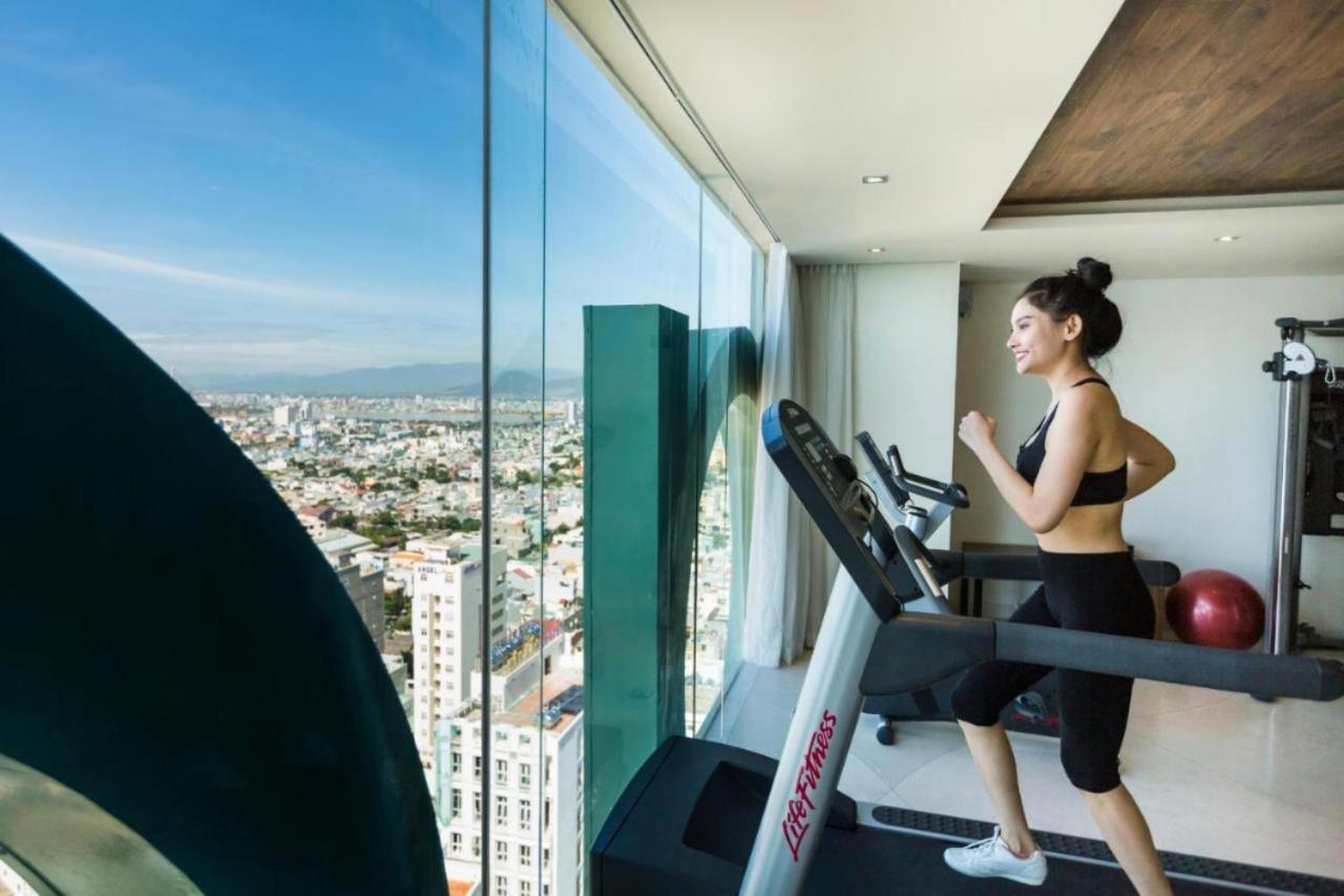 Stunning Apartments Across My Khe Beach ! Rooftop Pool & Gym Da Nang Exterior photo