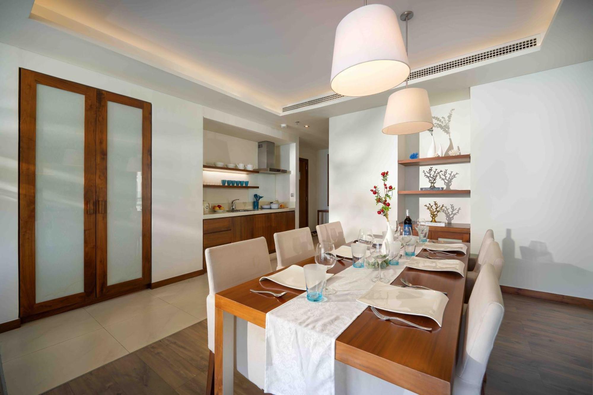Stunning Apartments Across My Khe Beach ! Rooftop Pool & Gym Da Nang Exterior photo