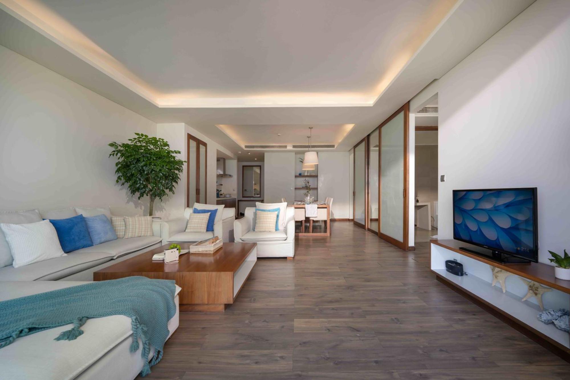 Stunning Apartments Across My Khe Beach ! Rooftop Pool & Gym Da Nang Exterior photo